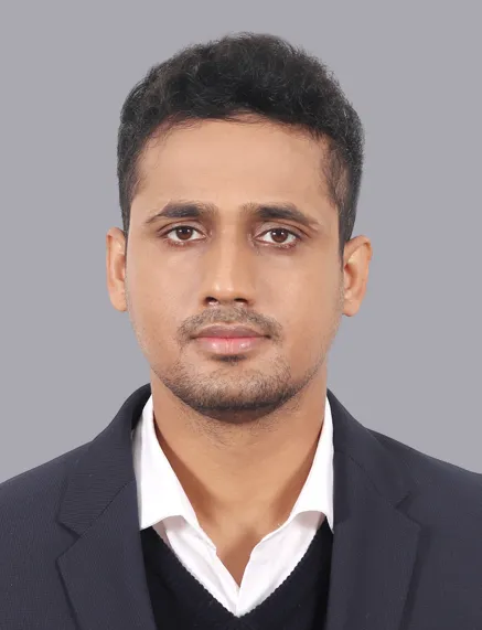Founder-img